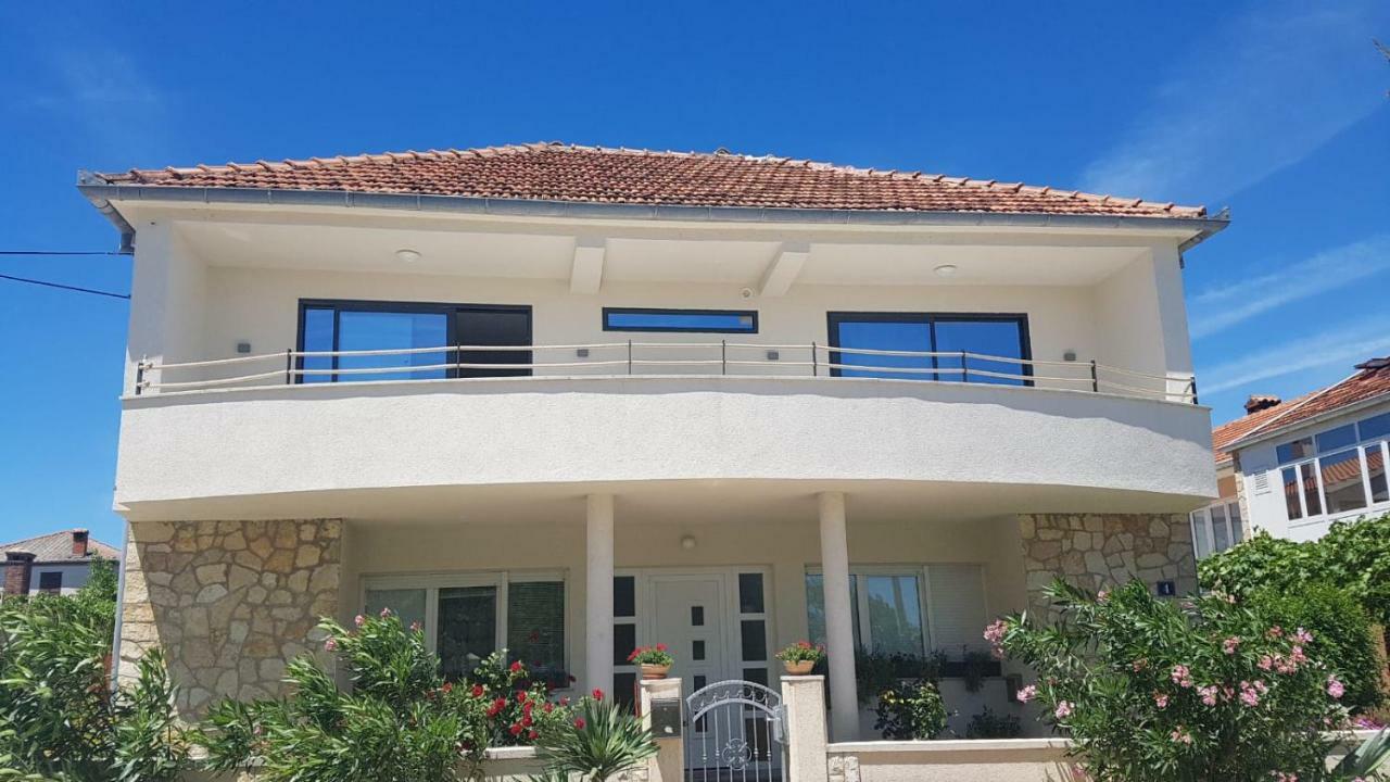 Holiday Home Velebit Nin Exterior photo